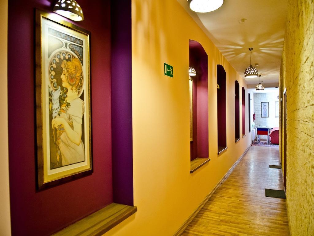 Hotel Jankow Жары Экстерьер фото